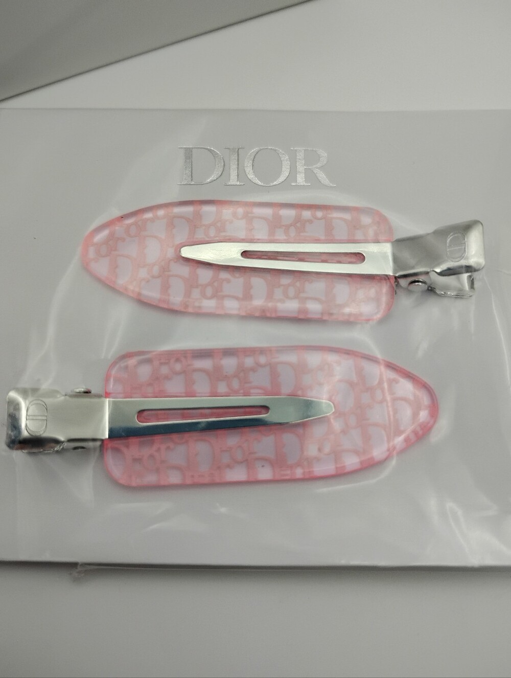DIOR Backstage VIP Pink Hair Clips NEW IN THE BOX - Picture 4 of 5
